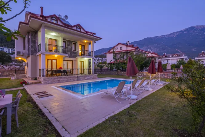 Geniş Ailelere Uygun Kiralık Villa Opak Premium